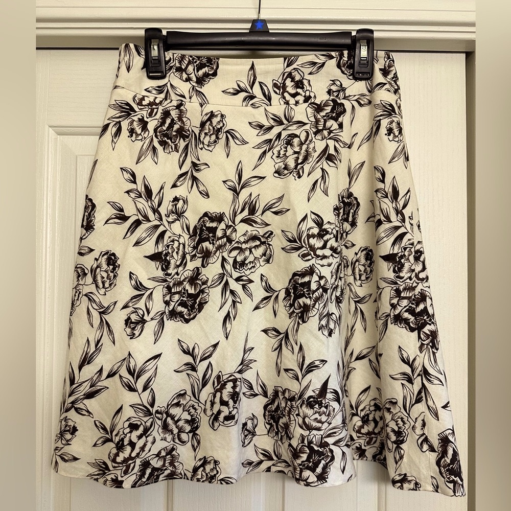 Ann Taylor skirt, size 6P